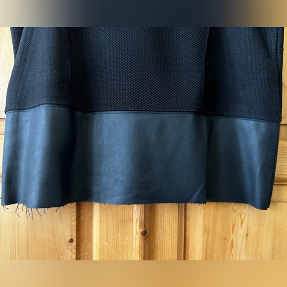 Banana Republic Top - Picture 7 of 11